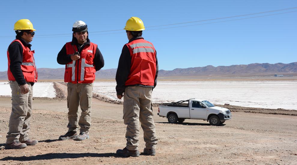 En el día del Obrero Minero Argentino, Sales de Jujuy reconoció a «los hijos del viento en la Puna jujeña»