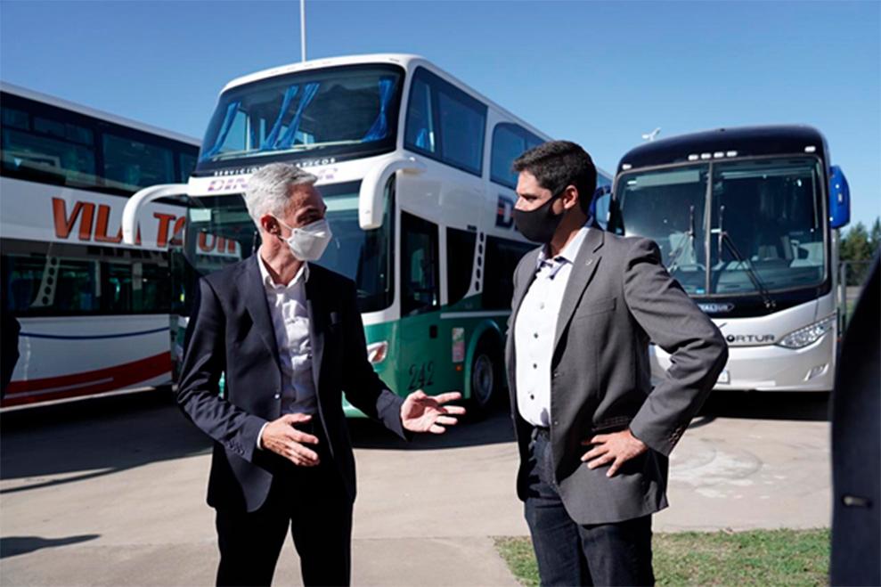 Imagen ilustrativa para el artículo: El Ministro de Transporte se reunió con Volvo Argentina para conocer los desarrollos en seguridad e innovación