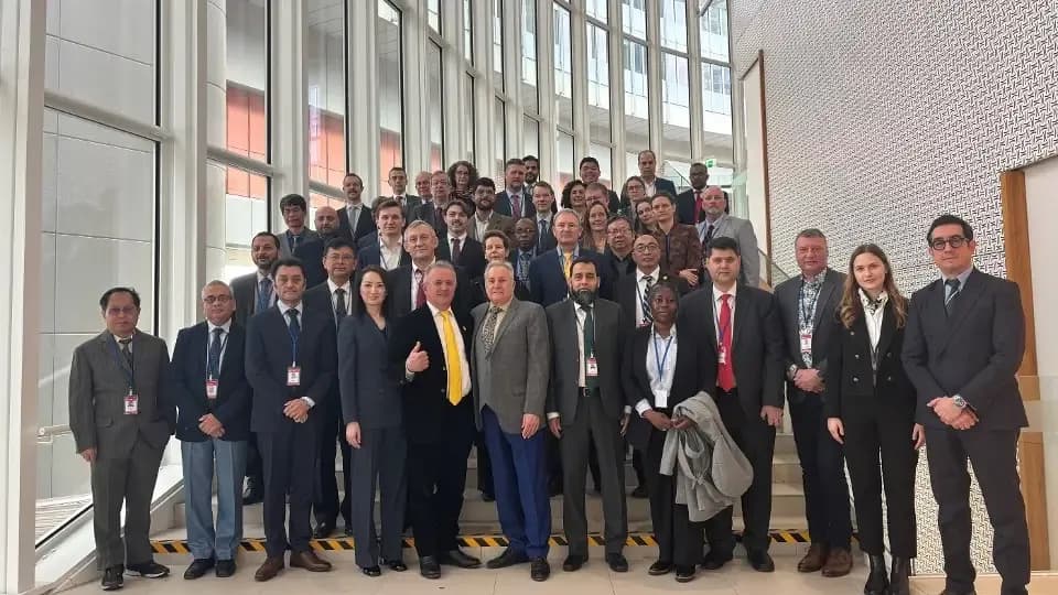 Illustrative image for the news: Uranium: 30th Edition of the “Red Book” has been released  now available or released? | Panorama Minero