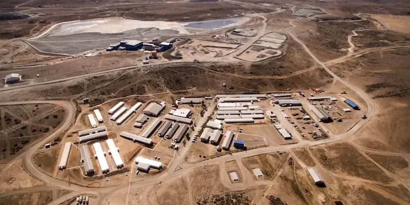 Imagen ilustrativa para la noticia: Perú consolida su rol como socio estratégico para la minería argentina: exportaciones de provisión crecieron 70 % en 2024 | Panorama Minero