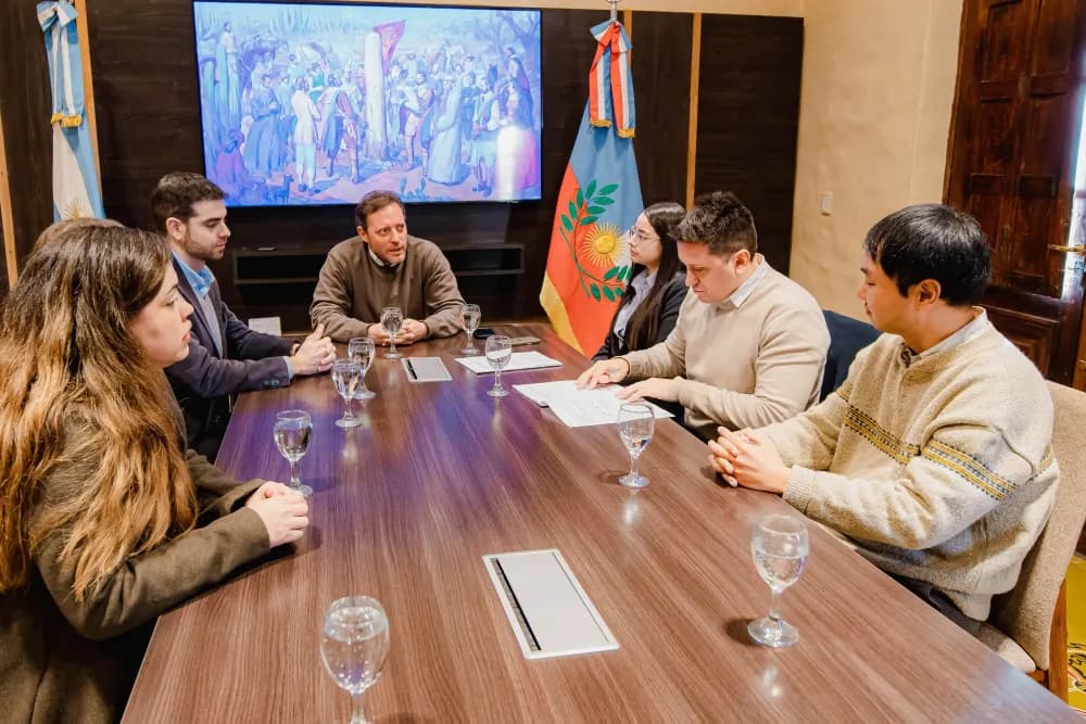 Imagen ilustrativa para la noticia: Catamarca incorporará un sistema de monitoreo con códigos QR para reforzar la seguridad vial hacia la Puna minera | Panorama Minero