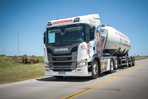 Imagen ilustrativa para la noticia: Aconcagua Transportes consolida crecimiento y renueva su flota con 45 unidades Scania Super | Panorama Minero