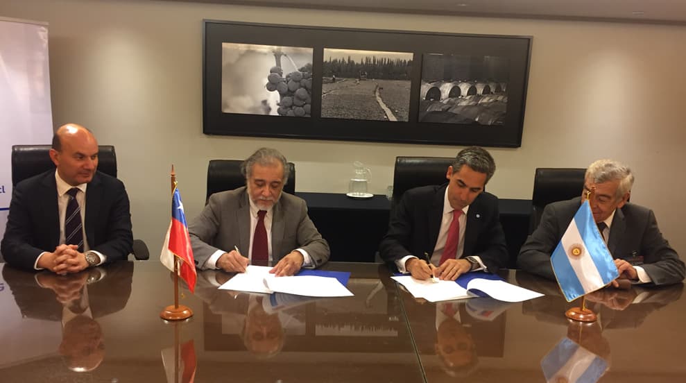Cochilco y Subsecretaría de Política Minera de Argentina suscriben acuerdo de cooperación