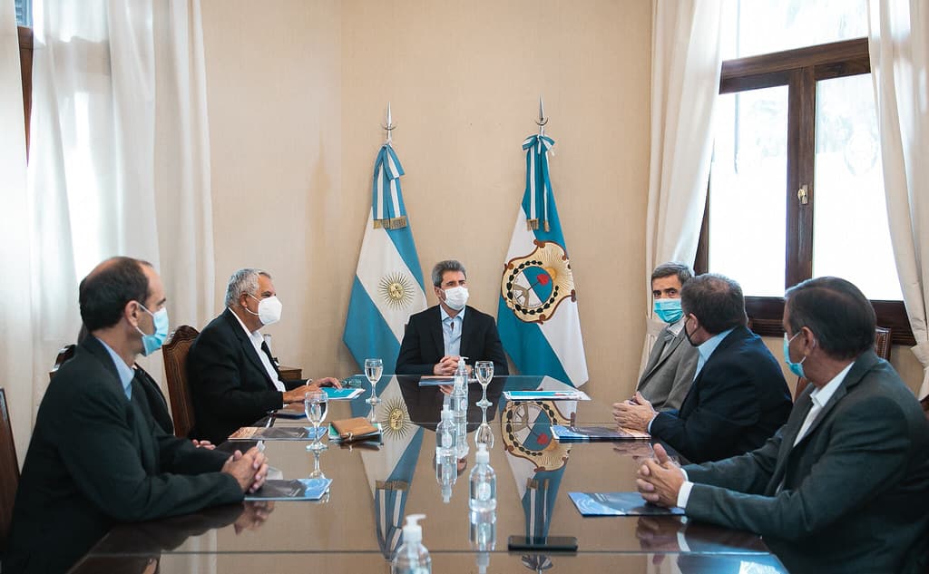 San Juan: El gobernador se reunió con directivos del proyecto El Pachón