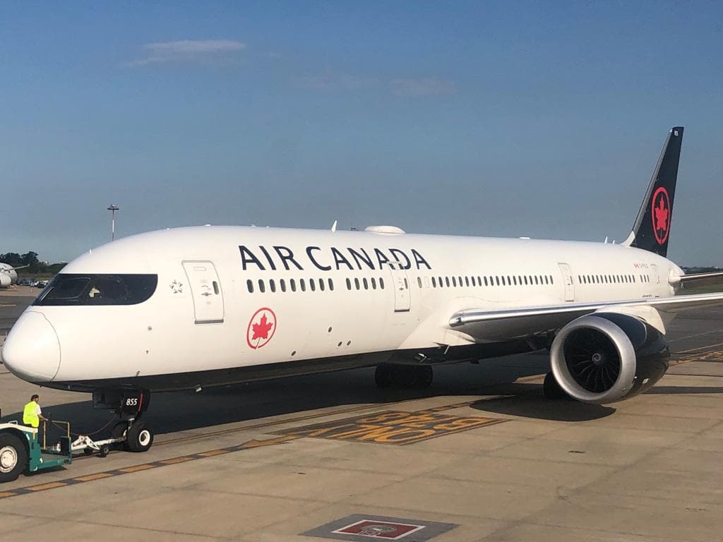 Imagen ilustrativa para la noticia: Air Canada amplía su presencia en Argentina desde diciembre | Panorama Minero
